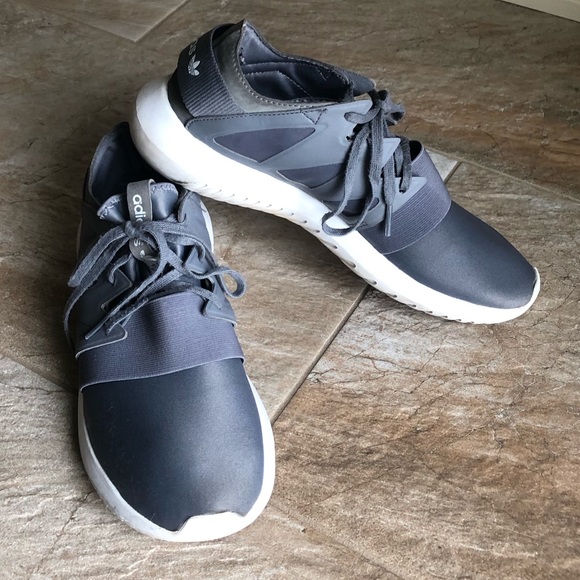 adidas tubular running